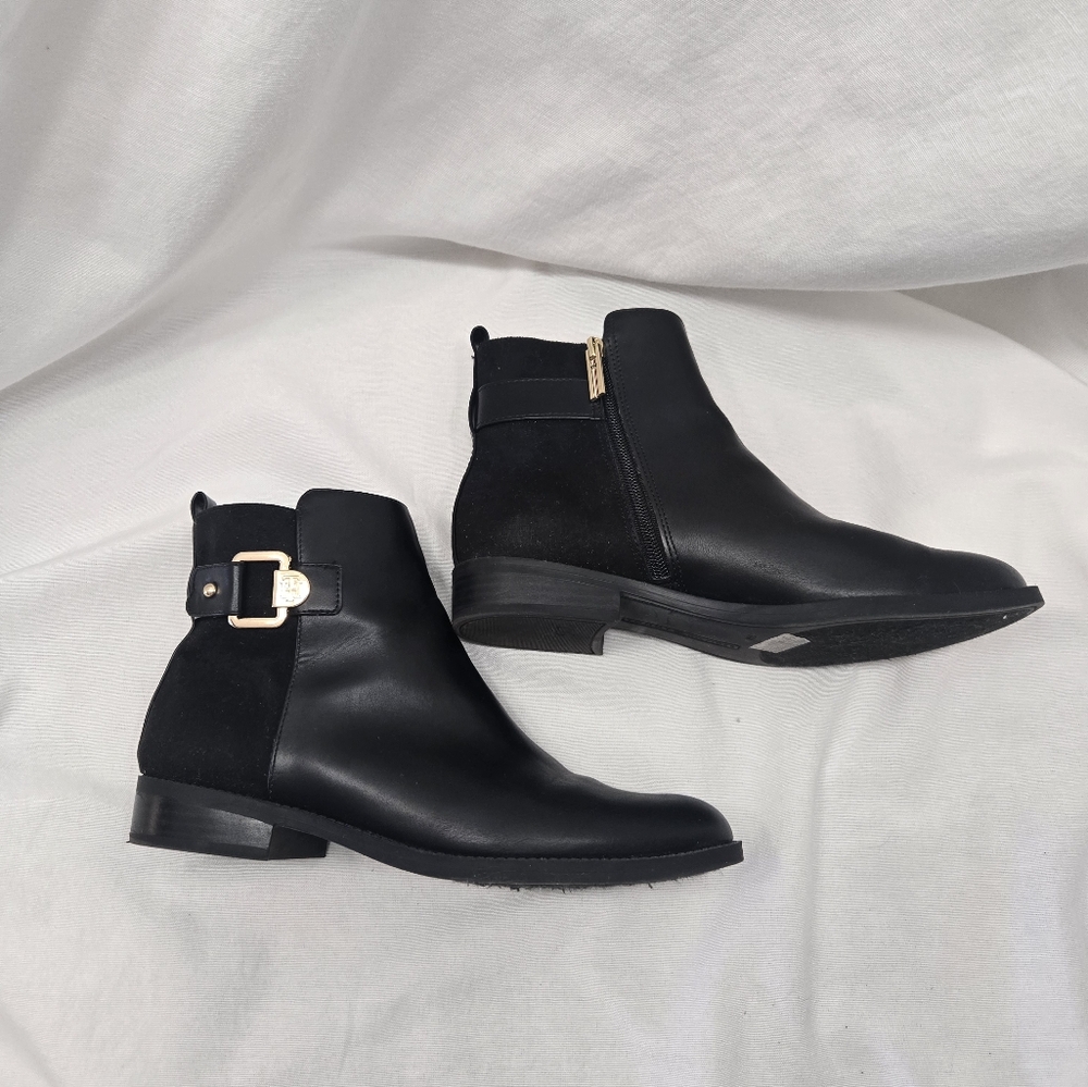 Tommy Hilfiger Black Vegan Leather/Suede Booties Size 9M